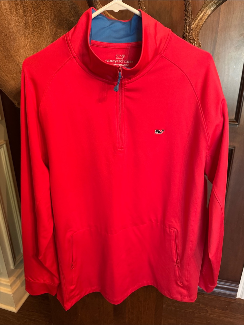 NWT Vineyard Vines Red Quarter-Zip Performance Pullover with Blue Lining